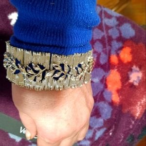 Gorgeous Lisner Bracelet silver Tone